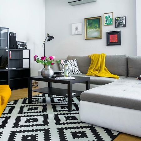 Pollock Apartment In Old Town Bratislava Exterior foto